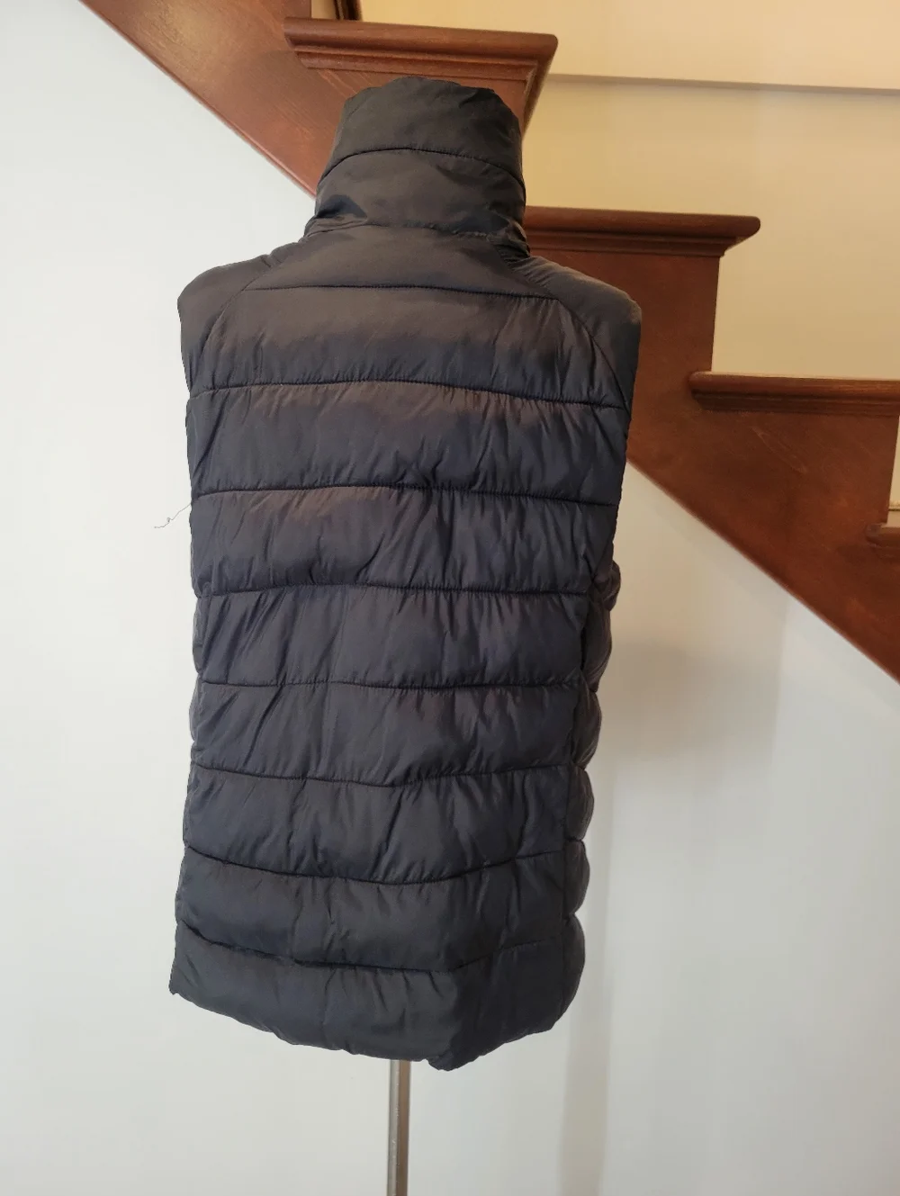 Nicole Miller Asymmetrical Zip puffer vest Size L